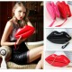 Bolso modelo labios